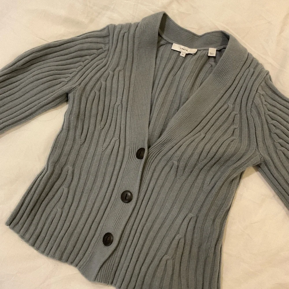 Vince Poet Sleeve Merino-Cashmere Cardigan - Picture 5 of 5